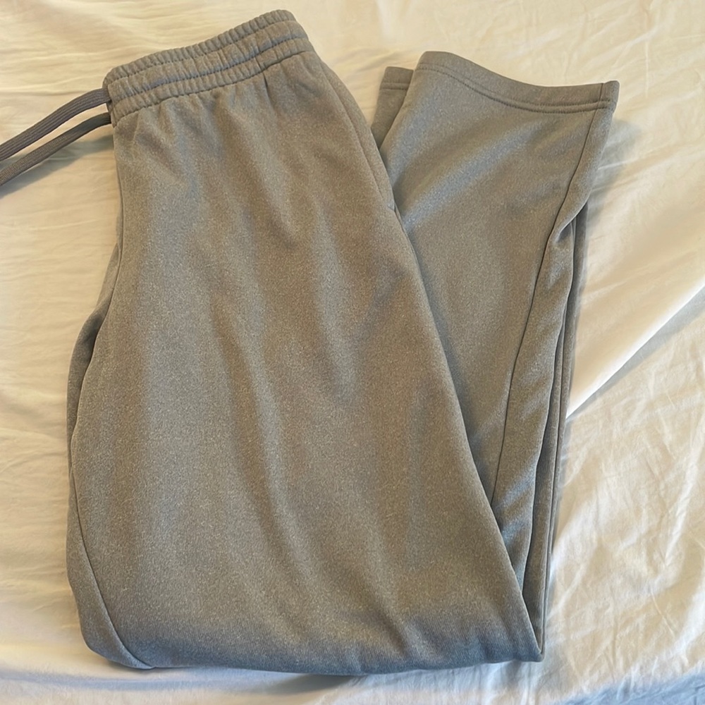 Under Armour sweatpants NWT